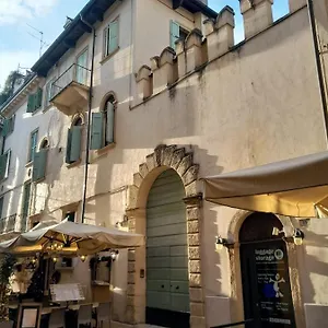https://casaturandotverona.hotelinveneto.com